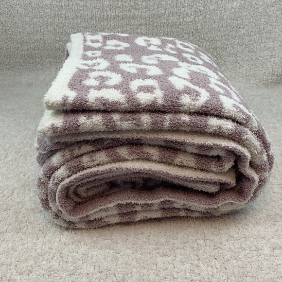 Barefoot Dreams In the Wild Throw Blanket Faded Rose/Cream - Picture 5 of 5